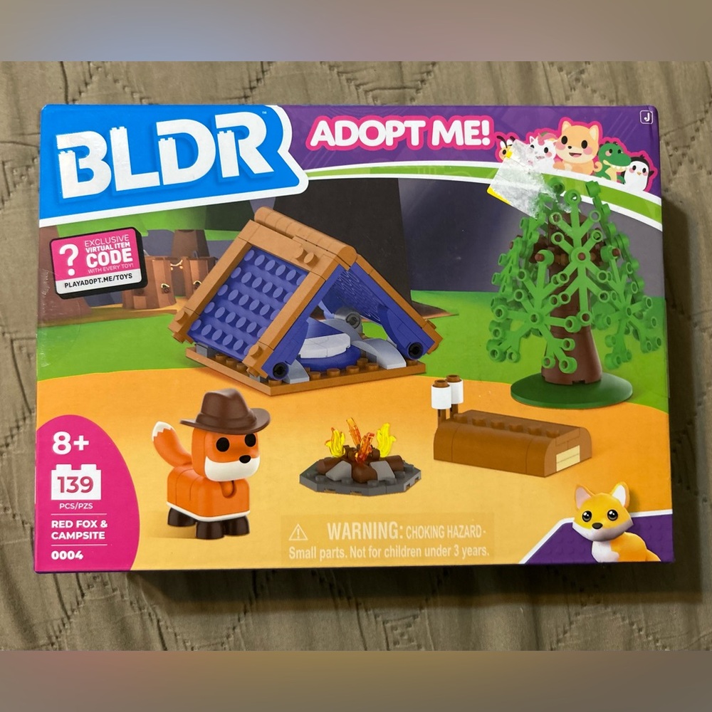 BLDR Adopt Me! Red Fox & Campsite building set.
